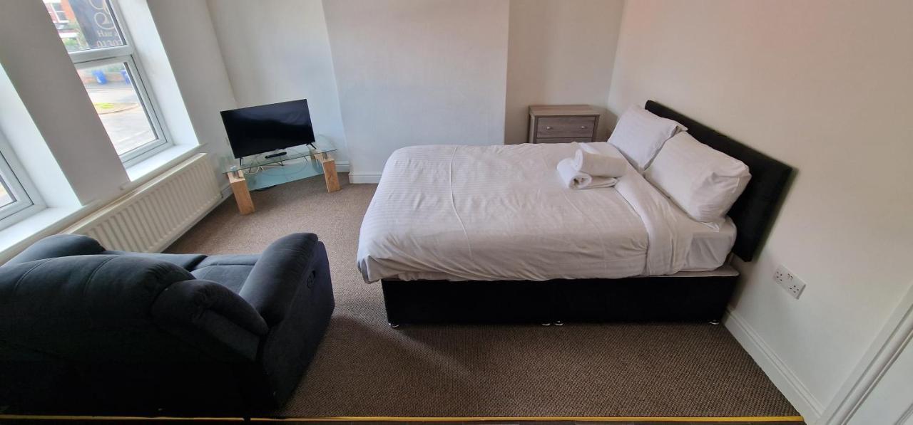 Self Check In Apartment ดอนคาสเตอร์ ภายนอก รูปภาพ